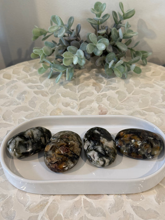 Green Mica Palm Stone Medium