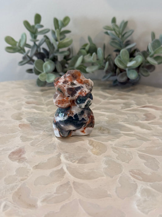 Red Moss Agate Curvy Goddess